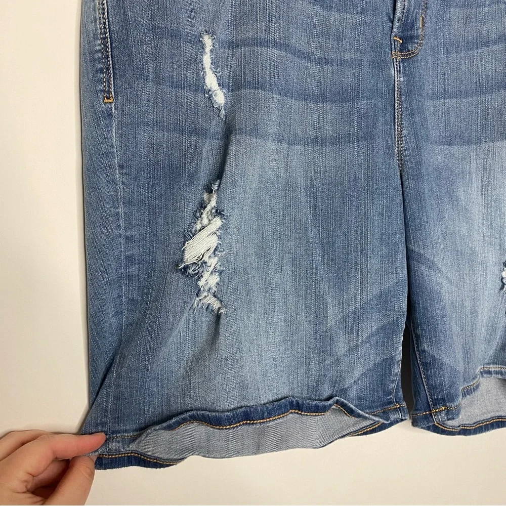 Torrid Sky High Skinny Jean Shorts 22